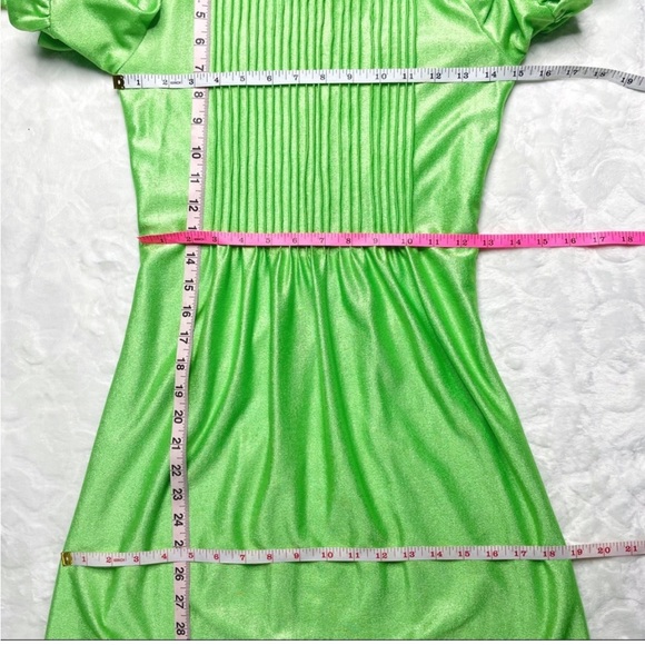 Vintage 1970s 70s Handmade Neon Green Pintucked Short Sleeve Qiana Maxi Dress - Picture 15 of 16